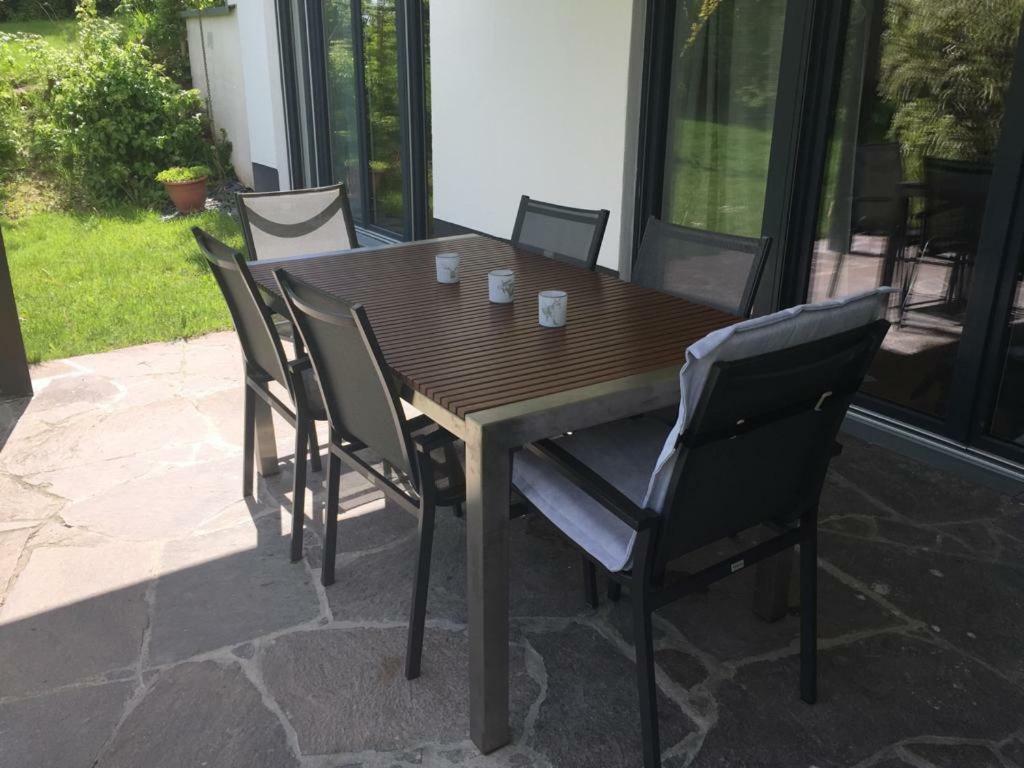 Elzerland Apartment *